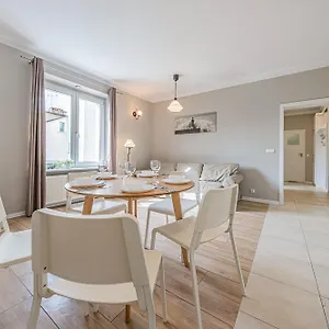 17 Apartament